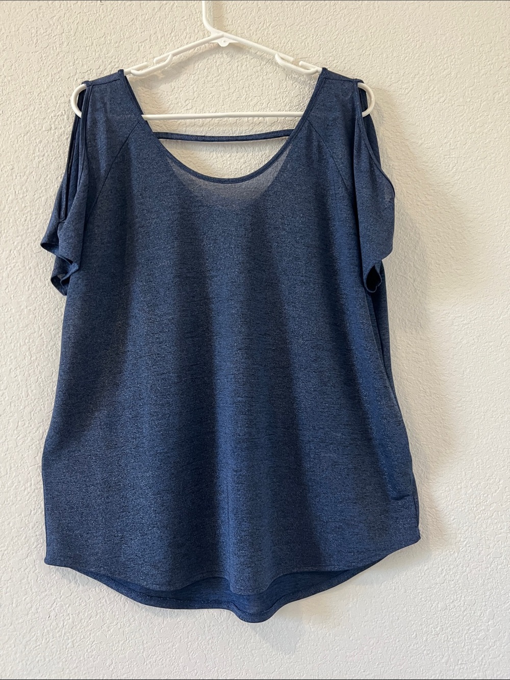 Juicy Couture Navy Cold-Shoulder Scoop Neck Tee